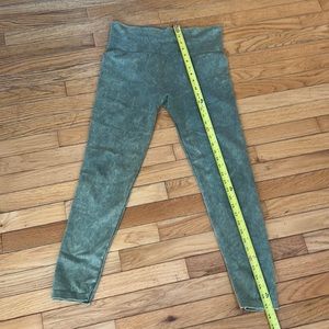 Shosho brand green 💚 leggings